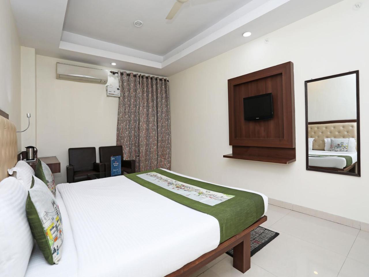 Oyo 680 Hotel Ranjana Heritage Lucknow Exterior foto