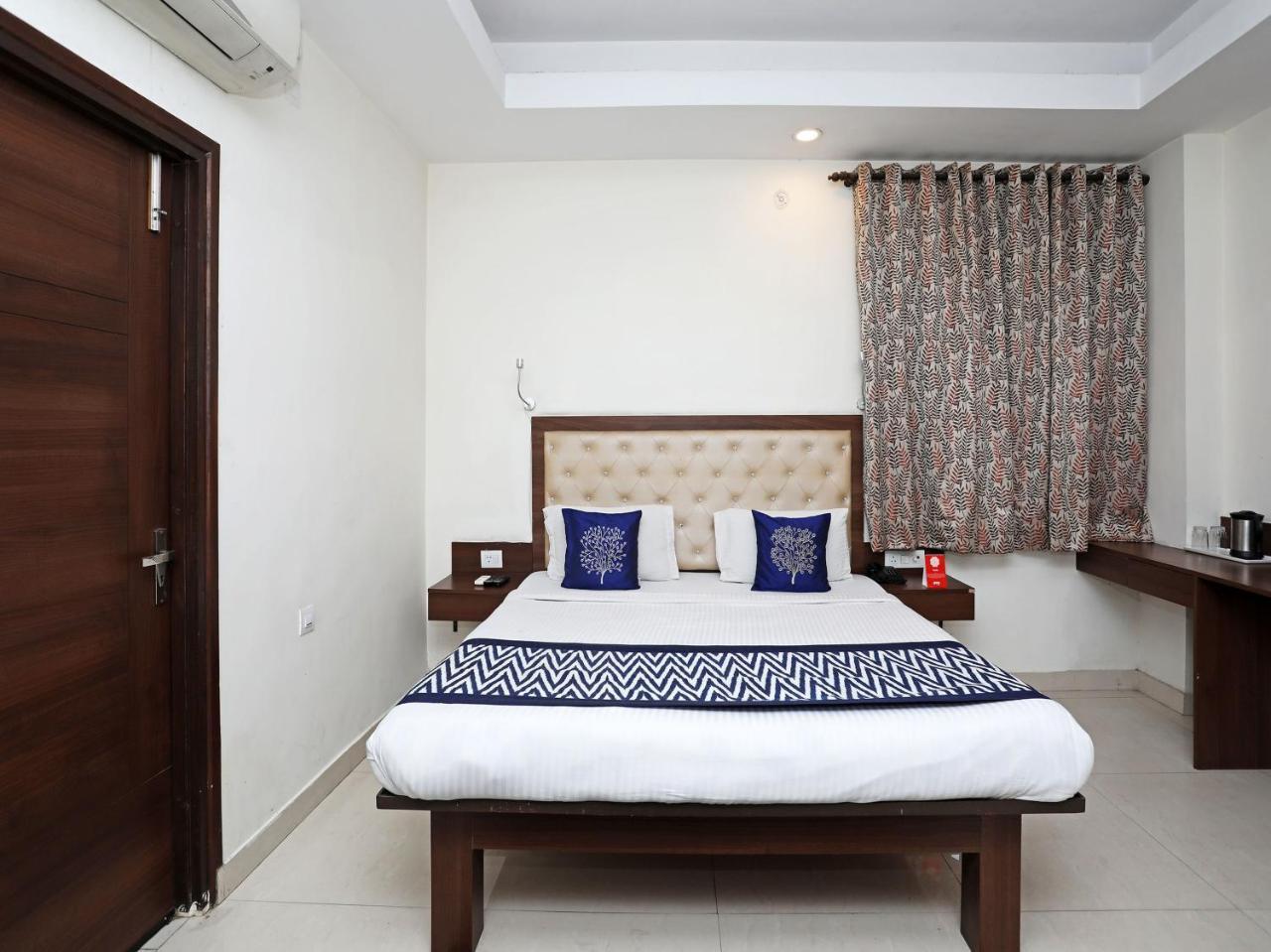 Oyo 680 Hotel Ranjana Heritage Lucknow Exterior foto